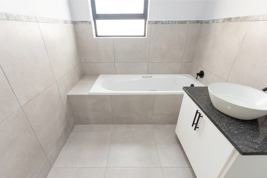 3 Bedroom Property for Sale in Sandy Point Western Cape